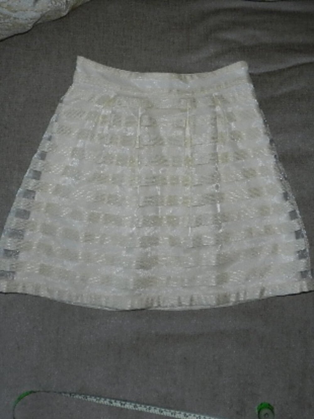 Ann Taylor Gold and Cream Organza Overlay Skirt Size 4